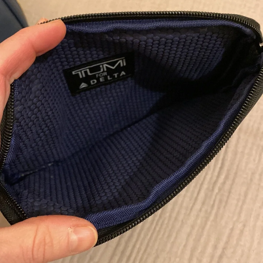 TUMI Black and Gray Toiletry Bag & GRAFF NAVY . Set